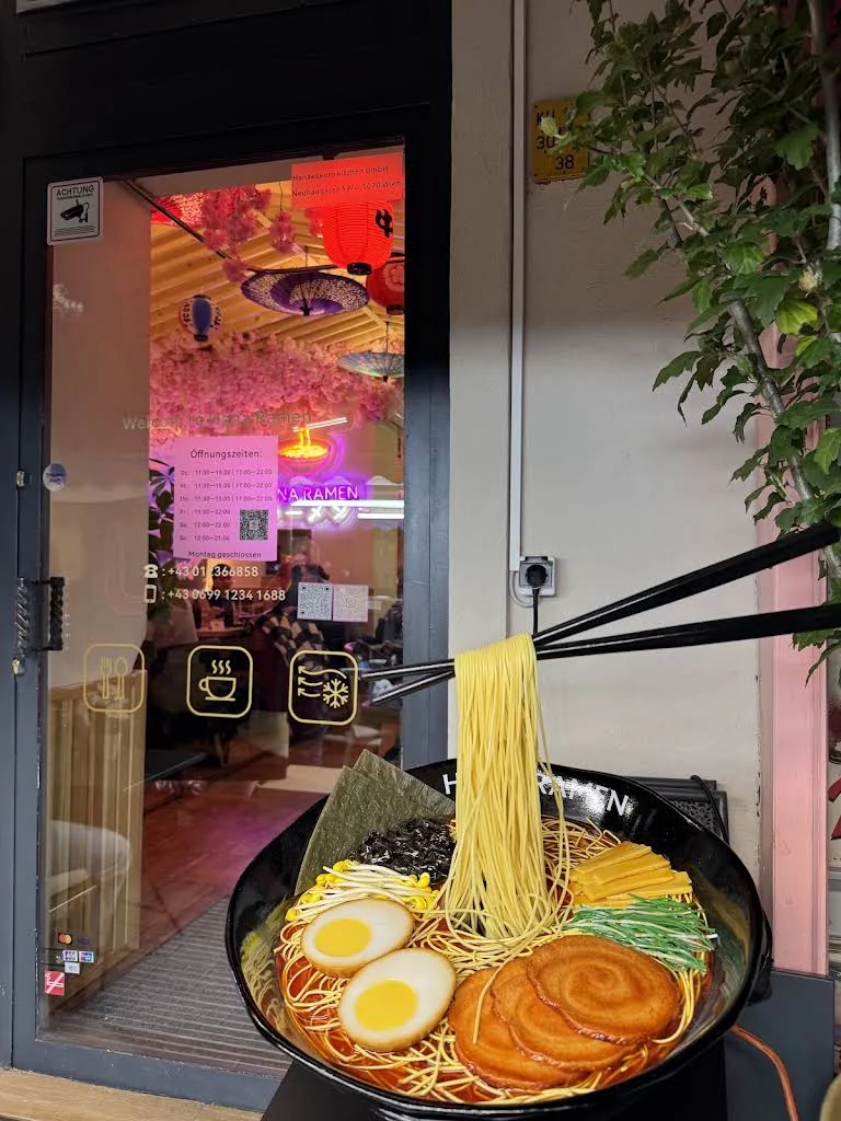 Decorative ramen bowl at the entrance to Hana Ramen